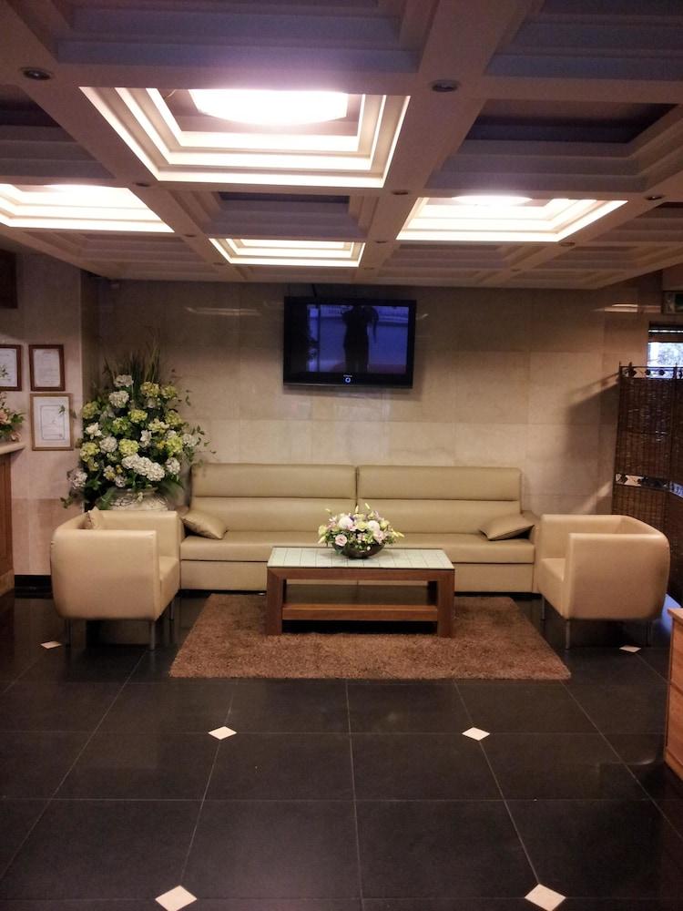 Millennium Hotel Goyang Luaran gambar