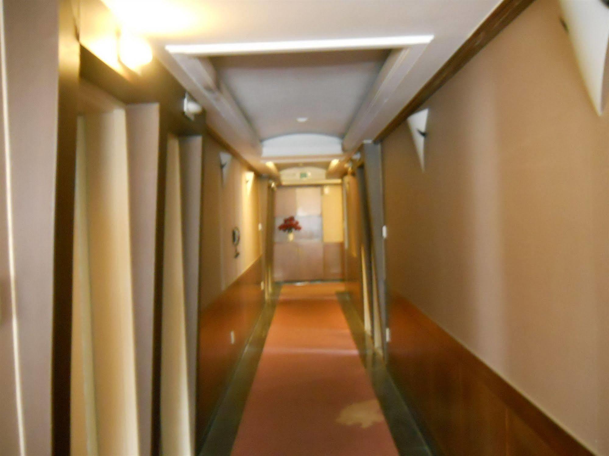 Millennium Hotel Goyang Luaran gambar