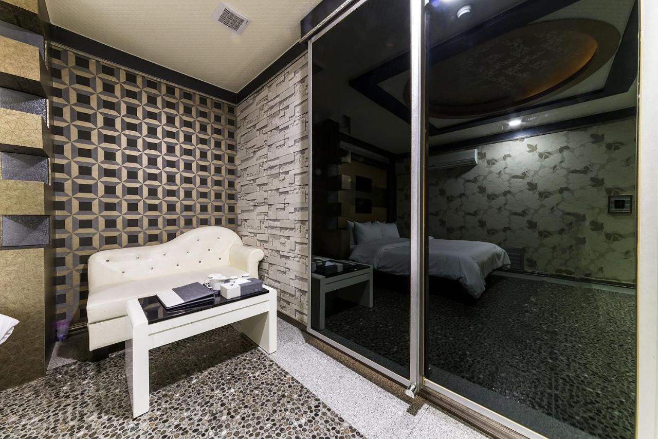 Millennium Hotel Goyang Luaran gambar