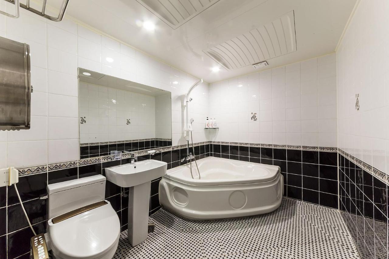 Millennium Hotel Goyang Luaran gambar