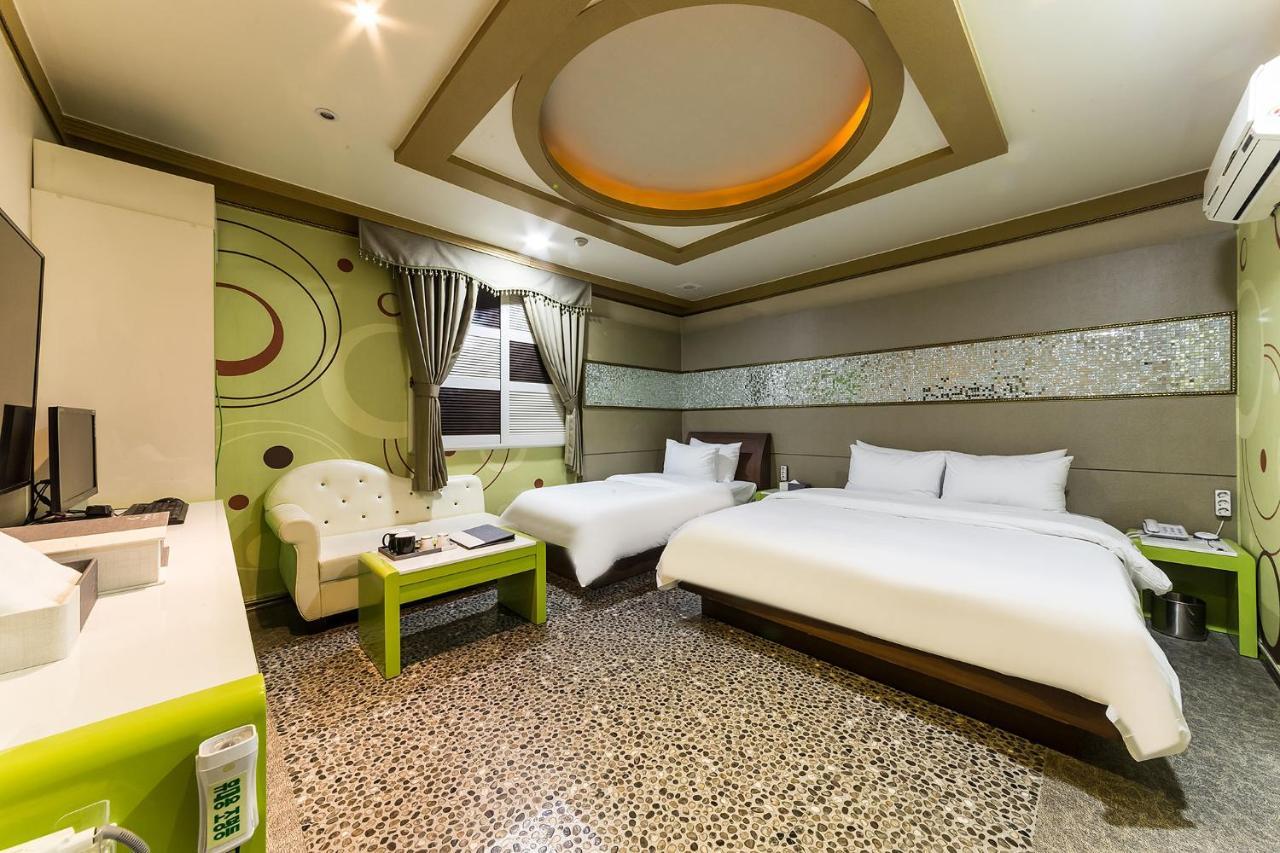Millennium Hotel Goyang Luaran gambar